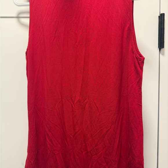 Red Sleeveless Top - Picture 3 of 3